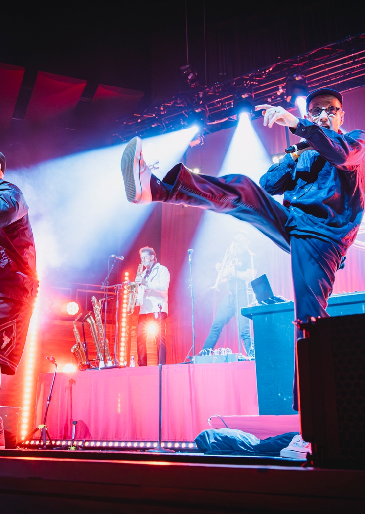 Supergroove Christchurch Town Hall Angelo Damiao